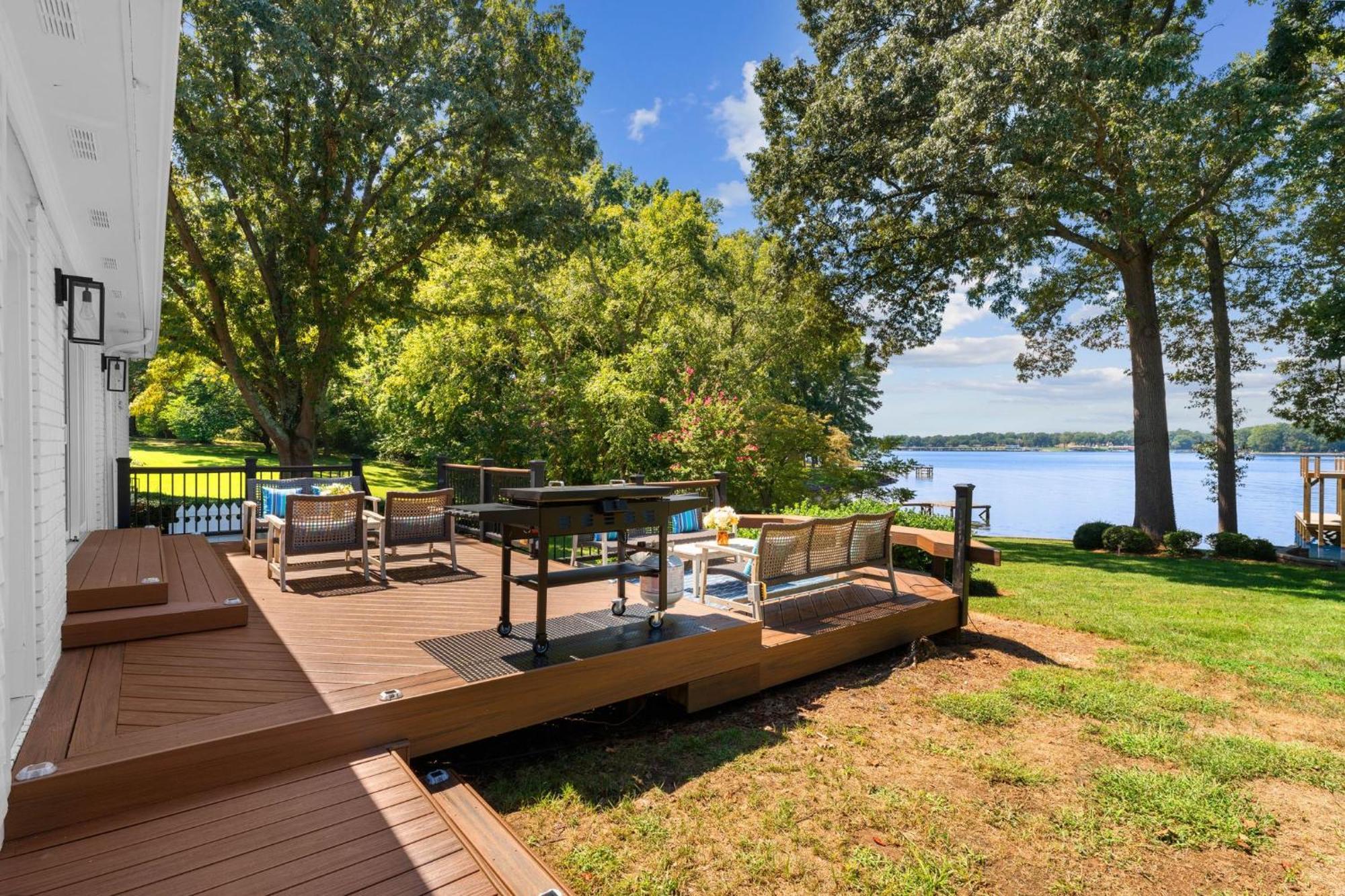 Lakefront Living มัวร์สวิลล์ ภายนอก รูปภาพ